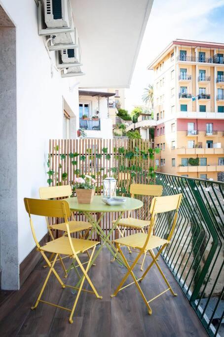 Olivella21 Vesuvio Apartment Naples Luaran gambar